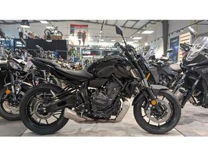 YAMAHA MT 07 35KW A2 (TIEFERGELEGT UVM.!