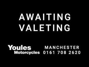 TRIUMPH BONNEVILLE STREET TWIN 900 CC