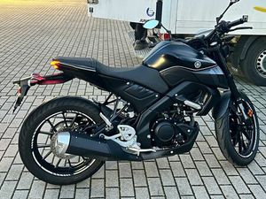 YAMAHA MT 125