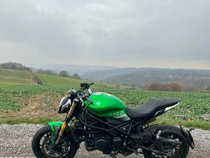 BENELLI 752 S / LEO VINCE AUSPUFF