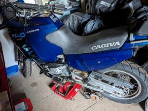 CAGIVA 750 ELEFANT