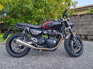 TRIUMPH SPEED TWIN 1.2 STEALTH EDITION