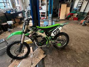 ② KAWASAKI KXF 450 2014 MET MAAR 35 UUR