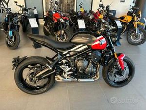 TRIUMPH TRIDENT 660