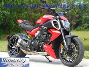 2024 DUCATI DIAVEL V4 170HP FLAWLESS BIKE FULL WARRANTY NO BS FEES!!!!