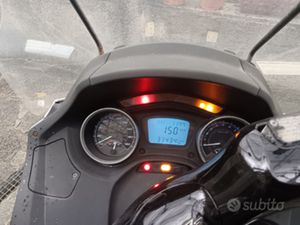 PIAGGIO MP3 300 SPORT