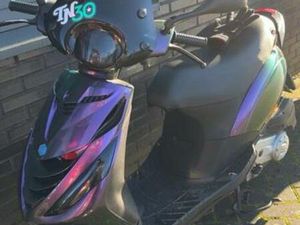 PIAGGIO ZIP 80CC 2022 E5 — SCOOTERS | PIAGGIO — MARKTPLAATS