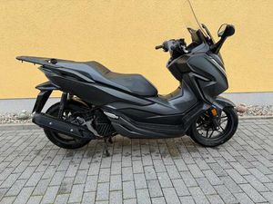 HONDA FORZA 125 MIT TOPCASE