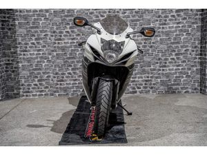 SUZUKI GSXR GSXR 600 L1 →