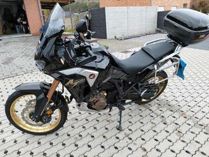 ② HONDA AFRICA TWIN 1100 CC IN PERFECTE STAAT
