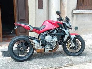 MV AGUSTA BRUTALE 675 2014