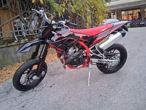 SWM SM 125 R MOT. A LIQUIDO FIN. TASSO 0%