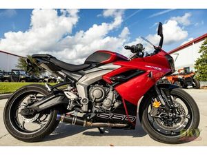 2025 TRIUMPH DAYTONA 660