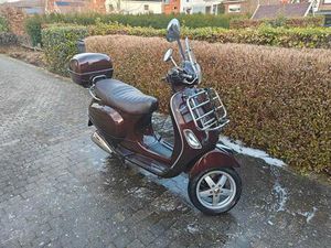 ② PIAGGIO VESPA LX 125 TOURING BRUIN