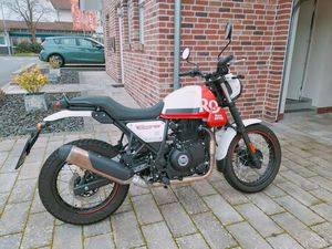 ROYAL ENFIELD 411 SCRAM