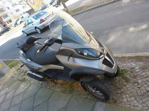 PIAGGIO MP3 MOTORROLLER, 400 CCM, AUTOFÜHRERSCHEIN