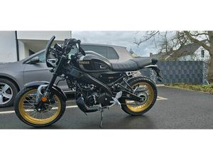 YAMAHA XSR 125
