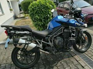 TRIUMPH TIGER EXPLORER