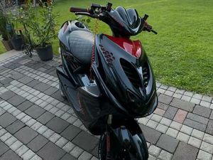 SUCHE YAMAHA AEROX
