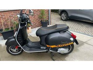 ② VESPA SUPER SPORT 125