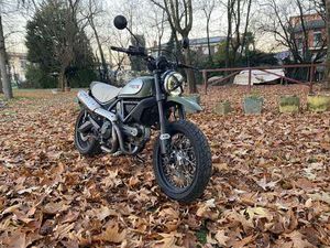 DUCATI SCRAMBLER URBAN ENDURO VERDE