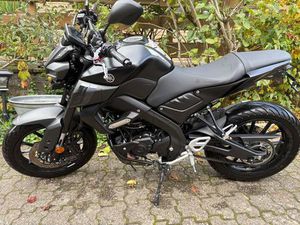 YAMAHA MT-125