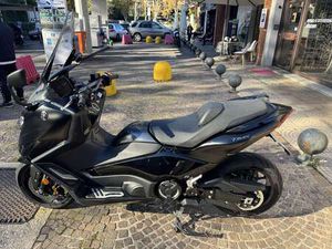 YAMAHA TMAX 560 TECH MAX SPORT