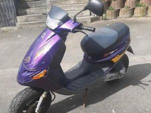 PEUGEOT*BUXY 50 ROLLER MIT PAPIEREN*LILA*GENERALÜBERHOLT*50 KM/H*