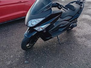 YAMAHA T-MAX →