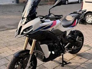 BMW S1000XR M SPORT 2023 | AKRAPOVIC | CARBON | QUICK SHIFT! — MOTOREN | BMW — MARKTPLAATS