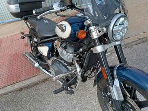 ROYAL ENFIELD - SUPER METEOR 650