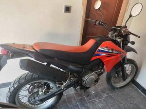 YAMAHA - XT125