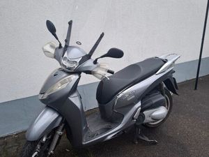 HONDA SH 300