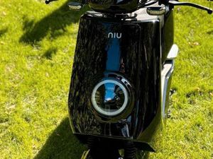 NIU *NEU 5KM* NQI GTS UPGRADE EXTENDED RANGE 90KM/H MIT GARANTIE