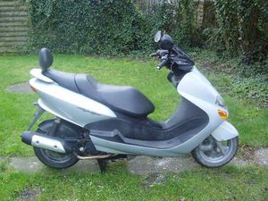 YAMAHA MAJESTY 125 SILBERODER TAUSCH GEGEN MOTORRAD EVTL ZUZAHLUN