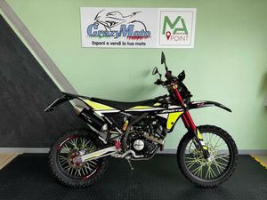 VENDO FANTIC MOTOR XEF 125 COMPETITION 4T (2022) USATA A FROSSASCO (CODICE 9889749) - MOTO.IT