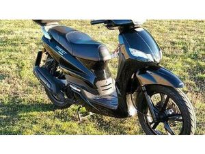 VENDO PEUGEOT TWEET 125I ACTIVE (2021 - 25) USATA A ARMENO (CODICE 9889835) - MOTO.IT