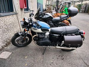TRIUMPH BONNEVILLE T 100