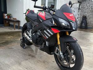 APRILIA TUONO V4 FACTORY 2021