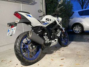 SUZUKI GSX-S 125