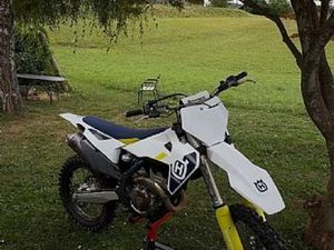 HUSQVARNA FC250