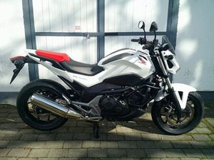 HONDA NC 750 SA ABS *TIEFER*REIFEN+SERVICE NEU*2 HAND*