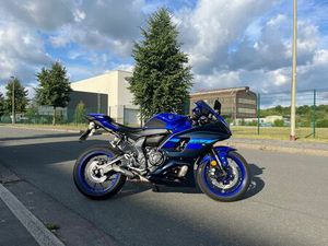 YAMAHA YZF R7