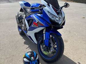 SUZUKI GSX-R 600 K8