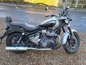 ROYAL ENFIELD SUPER METEOR 650 CUSTOM CRUISER PETROL MANUAL EURO 5 (47 PS) 648 CC
