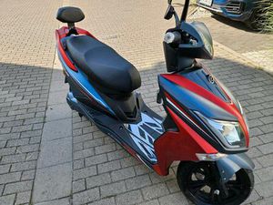 ELEKTRO SCOOTER VON FUTURA HAWK 45