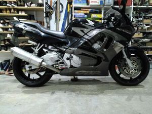 HONDA CBR 600 F DE 1998 À VENDRE - MOTO ANCIENNE DE COLLECTION