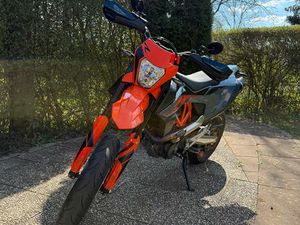 KTM 690 SMC-R