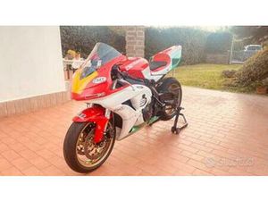 CBR1000RR 2006 PISTA