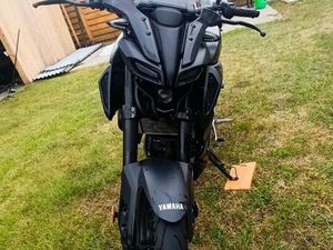 YAMAHA MT-125 CZARNY